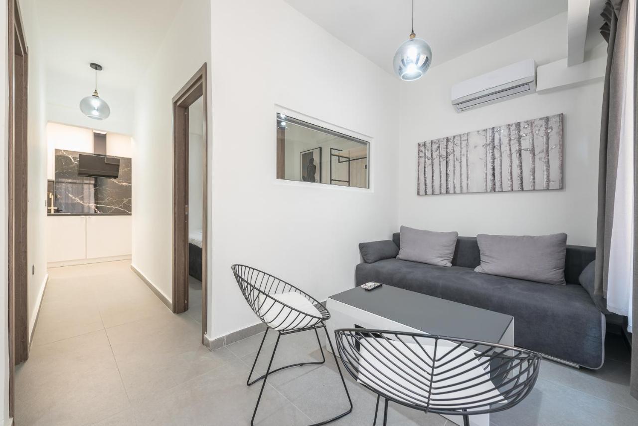 Iguana Gold Luxury Suites 2 เอเธนส์ ภายนอก รูปภาพ