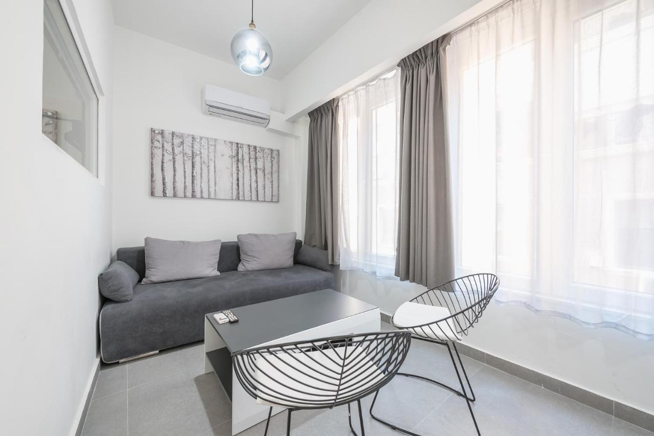 Iguana Gold Luxury Suites 2 เอเธนส์ ภายนอก รูปภาพ